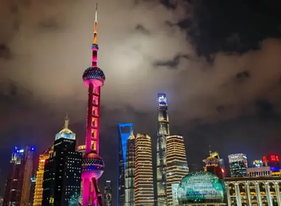 上海吃喝玩乐打卡-夜生活资讯-交友指南：解锁魔都夜猫子的终极狂欢地图